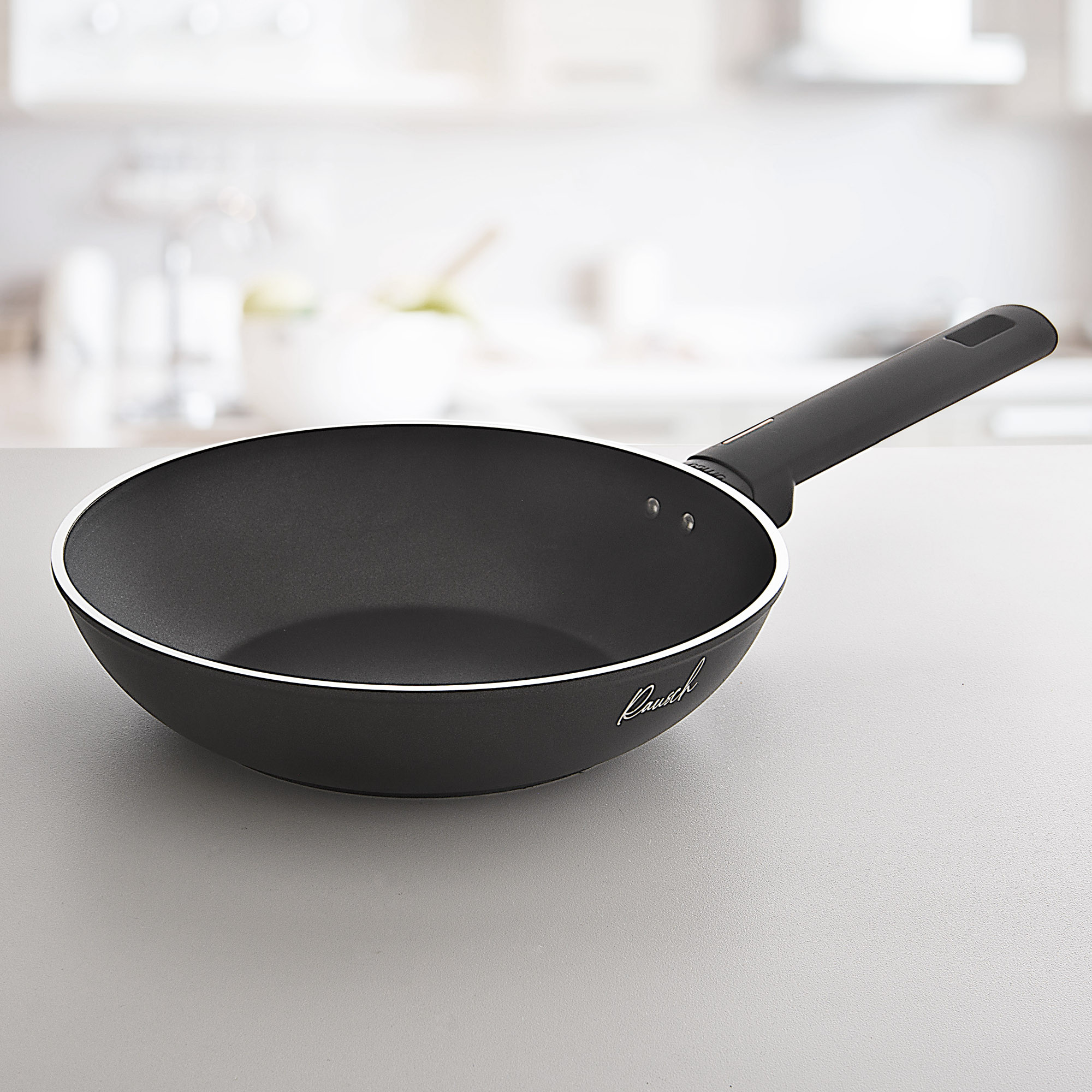Sartén wok antiadherente de 24cm Signature Umco elaborada en aluminio.