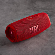 JBL Parlante portátil BT / MIC / Resistente al agua con cargador Tipo-C 30W Charge 5