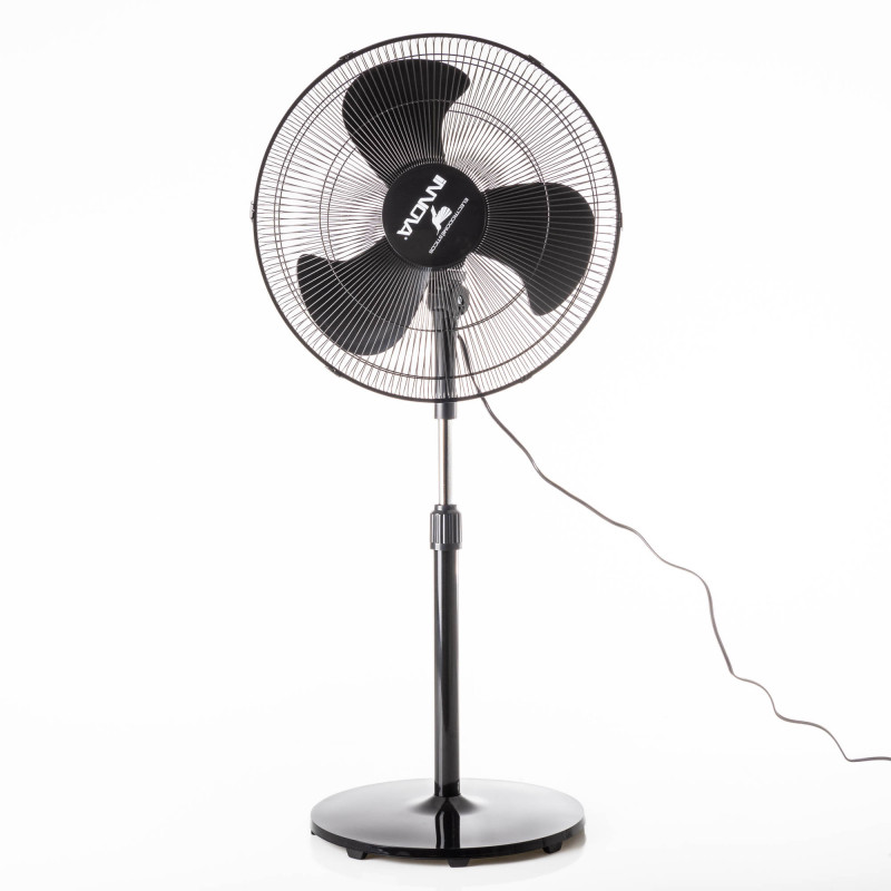 Innova Ventilador de Pedestal Negro de 18" con 3 Velocidades