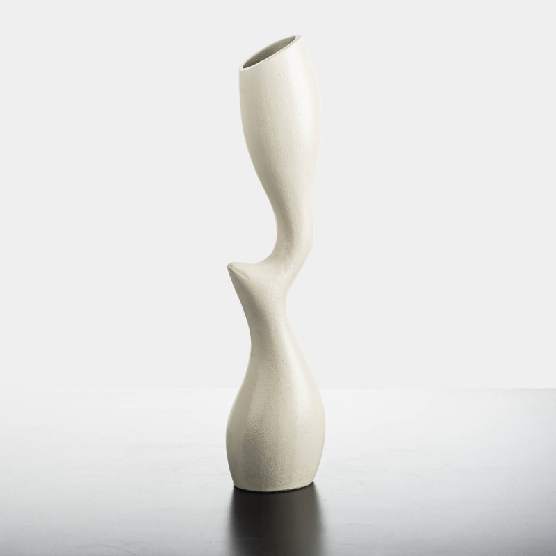 Haus Florero Asimétrico Ivory de Aluminio